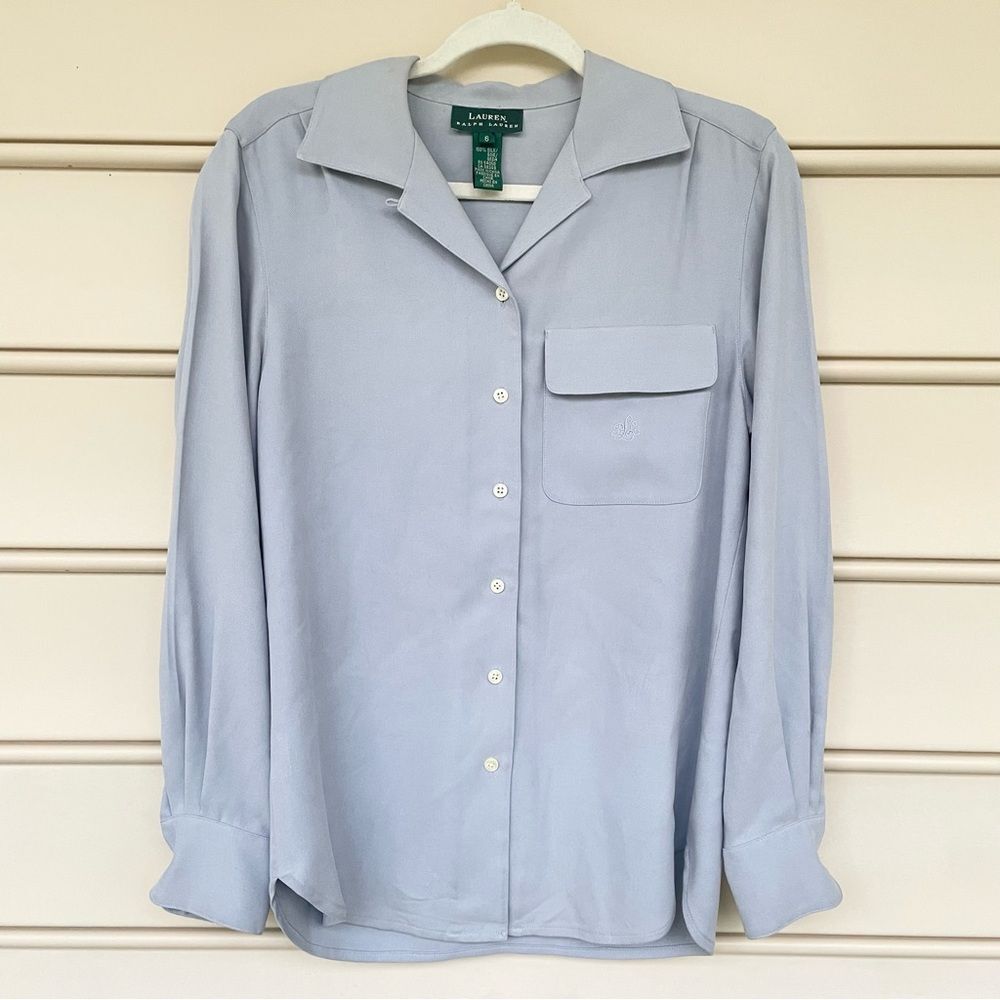 LAUREN Ralph Lauren 100% Silk Button Down Blue Grey Logo Pocket Top Size 6